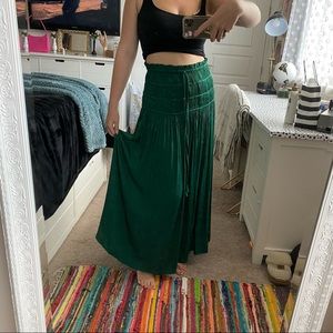 ANTHROPOLOGIE Lynde Smocked Maxi Skirt💚